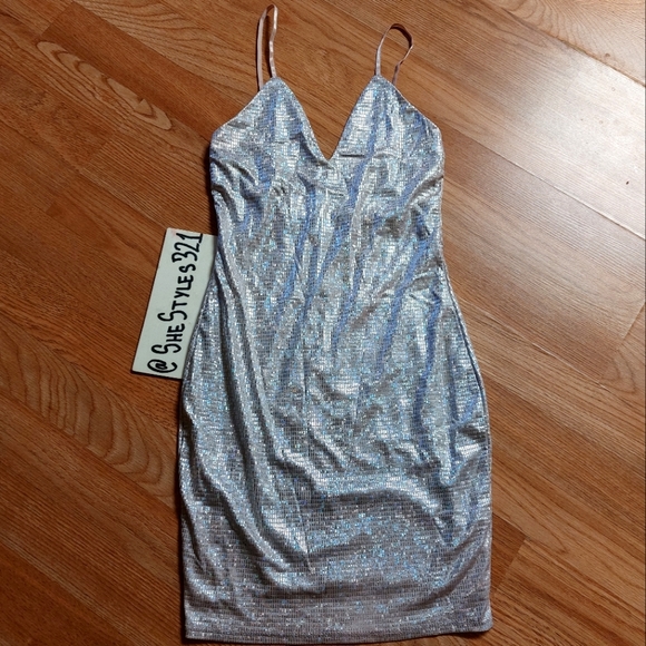 Party / Event Dress - Picture 1 of 7